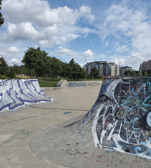 Parc Marcel-Laurin skateboard spot in Montreal, Quebec
