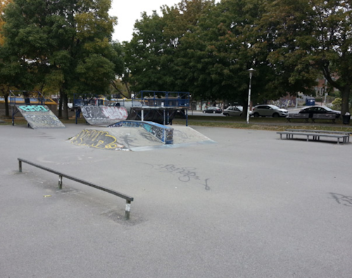 Parc Benny skateboard spot in Montreal, Quebec