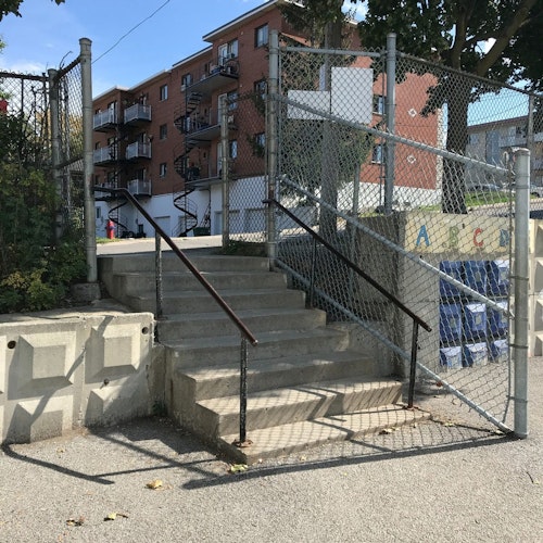 École primaire René-Guénette - 8 Stair Rail skateboard spot in Montreal, Quebec